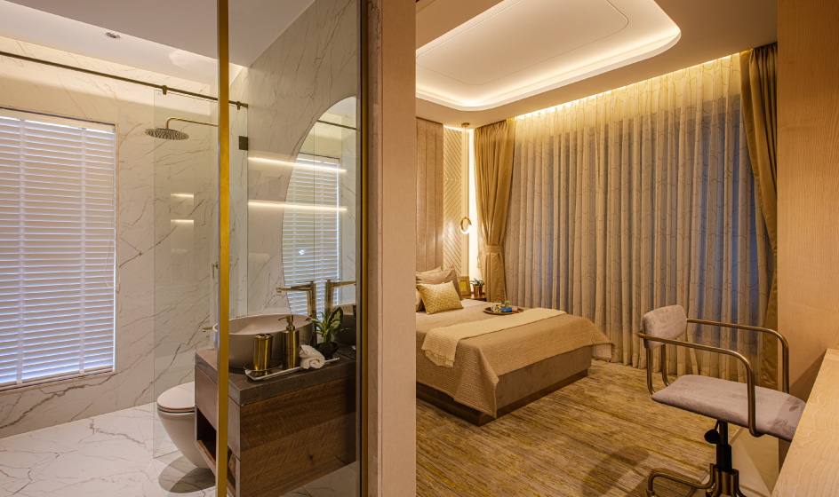 MASTER BEDROOM